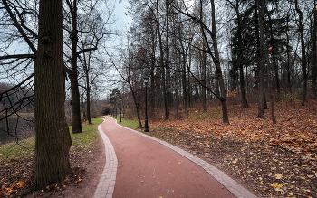 Im Herbst des Parks ... / ***