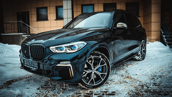 BMW / https://www.instagram.com/vaguro_v_u_v/