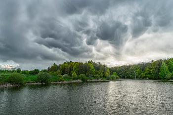 Ängstliche Himmel / ***