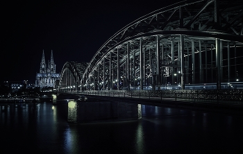 Hohenzollernbrücke / ***