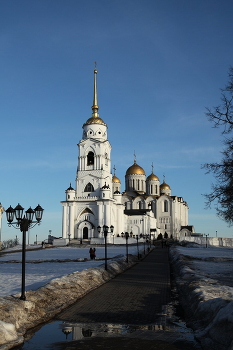 Vladimir. Himmelfahrts-Kathedrale / ***