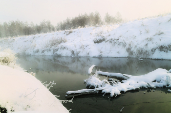Auf der Winter Fluss / ***