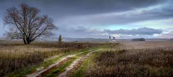Der Weg zum Tempel. / ***