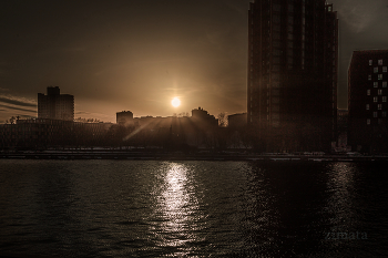 Sonnenuntergang über Moskau / ***