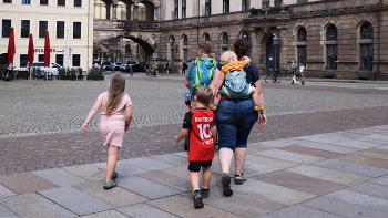 Auf dem Spaziergang / ***