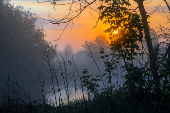 Bei Sonnenaufgang. / ***