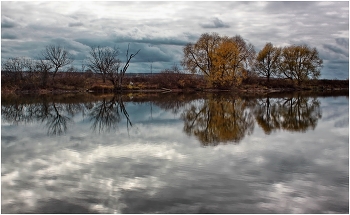 Herbst Silence / ***