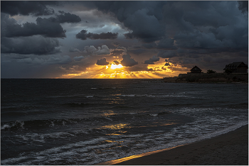 Das Schwarze Meer Sonnenuntergang / ***