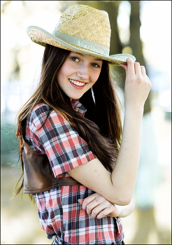 Cowgirl / ***