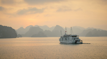 Ha Long Bay / Ha Long Bay