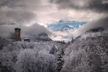 Mountain Kingdom Of Winter / ***