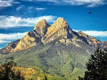 Gósol - al fons el Pedraforca - Bergadà / Gósol - al fons el Pedraforca - Bergadà