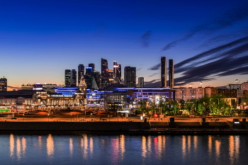 Moskau am Abend / ***
