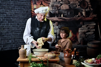 Medieval kitchen / ***