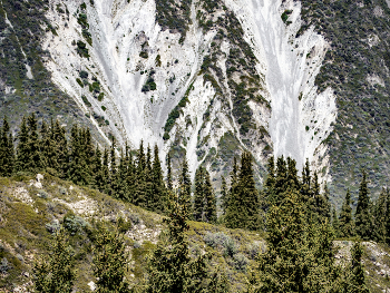 Mountains / ***