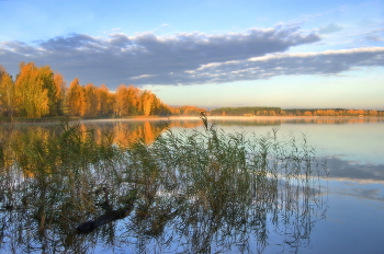 Oktober / ***
