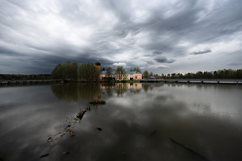 Vor dem Sturm / ***