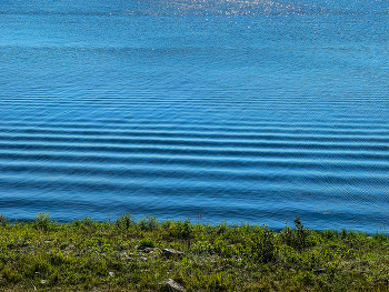 Die Wasseroberfläche / ***