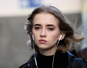 Julia / ***