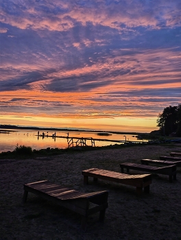 In den Armen des Sonnenuntergangs / ***