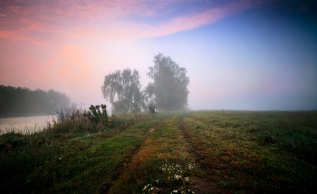 Herbst Morgendämmerung / ***