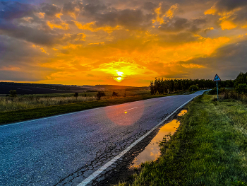 Herbst-Sonnenuntergang / ***
