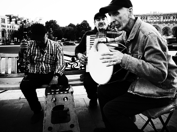 Ein Konzert / ***