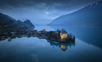 Iseltwald Castle / Iseltwald Castle