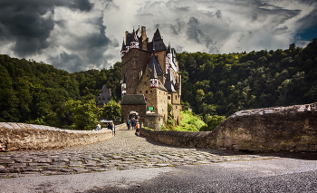 Burg Eltz / ***