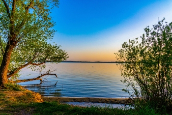 Ein ruhiger Abend. / ***