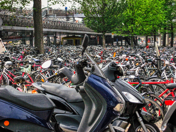 Amsterdam - Estació (aparcament bicicletes i motos) - Països Baixos / Amsterdam - Estació (aparcament bicicletes i motos) - Països Baixos