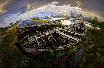 Boote / ***