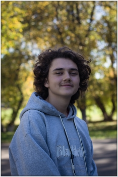 &nbsp; / ***