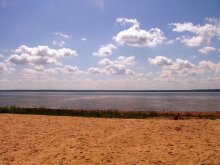 Lonely Beach / ***