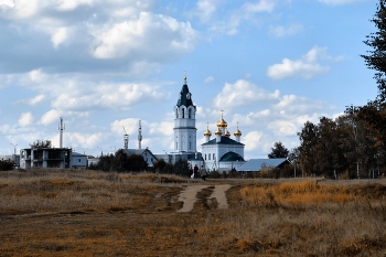 Liebfrauenkirche und St. Ruzhentsovoy. Dominica / ***