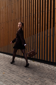 Schritt nach vorn / ***