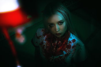 Bloody Nurse / Happy Halloween