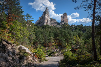 Sairme Pillars View / ***