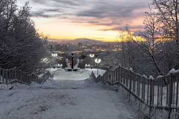 Frostiger Sonnenuntergang / ***
