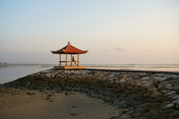 Bei einem Treffen ein neuer Tag / ***