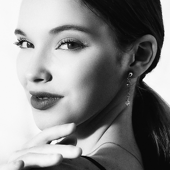 In gewisser Weise ... / portrait, girl, body, retro,face,beautiful,look,studio, krivitskiy,