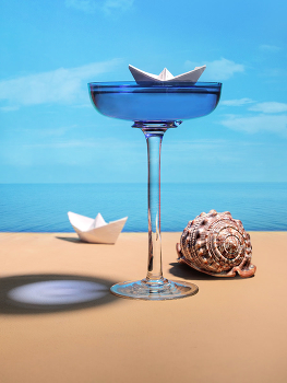 Hinter dem Horizont / ***