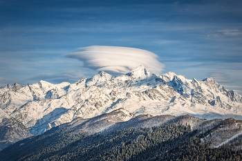 Fairy-tail Clouds / ***