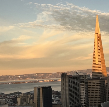 Sunset San Francisco / Transamerica Pyramid in San Francisco