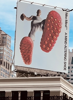 Fashion / Commercial photography in the city