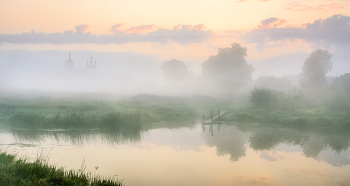 Nebligen Morgen ... / ***