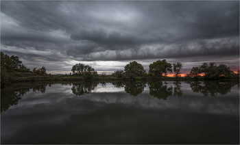 Abenddämmerung / ***