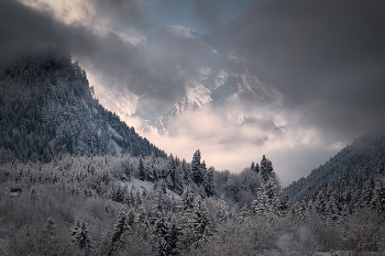 Mulkhra River Valley In Winter / ***