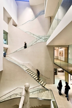 Ashmolean stairs / Ashmolean Museum Oxford UK