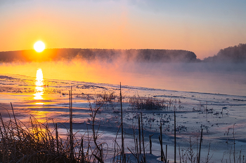 Auf dem Fluss Oka. / ***